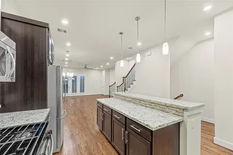 2513 B Garrow Street Houston TX 77003