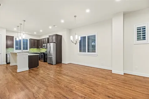 2513 B Garrow Street Houston TX 77003