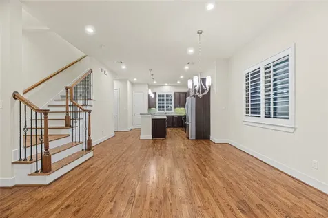 2513 B Garrow Street Houston TX 77003