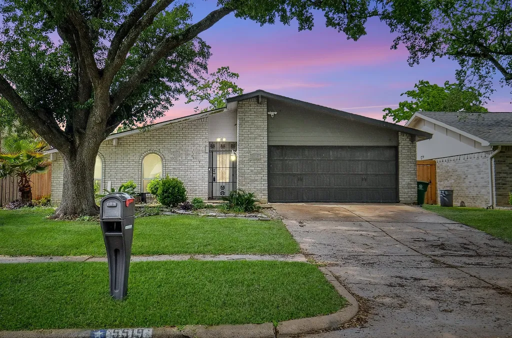 5519 Irish Hill Drive Houston TX 77053