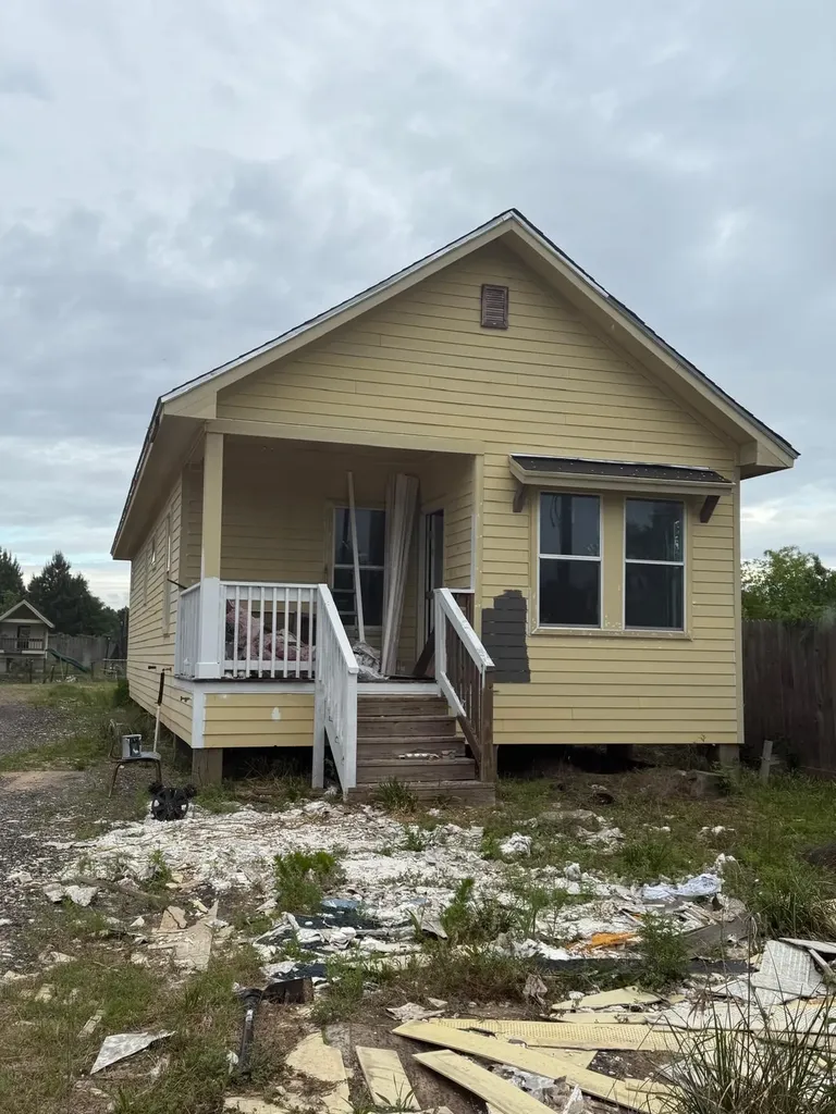 406 County Road 5015 Cleveland TX 77327