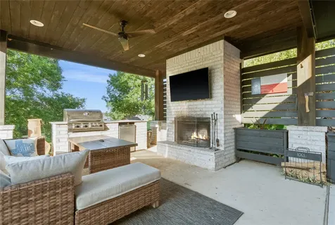 19178 Grandview Point Montgomery TX 77356