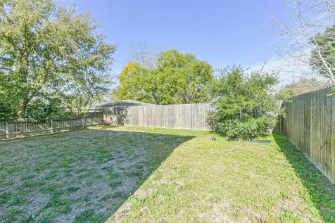 4405 Mallow Street Houston TX 77051
