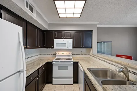 2300 Old Spanish Trail 1077 Houston TX 77054