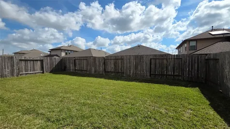 8023 Ecru Lane Rosharon TX 77583