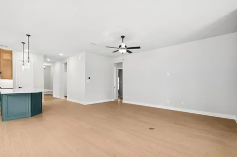 12323 Palmetto Drive Mont Belvieu TX 77523