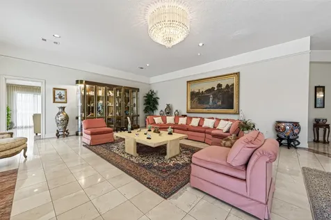 8103 Lake Edge Court Houston TX 77071