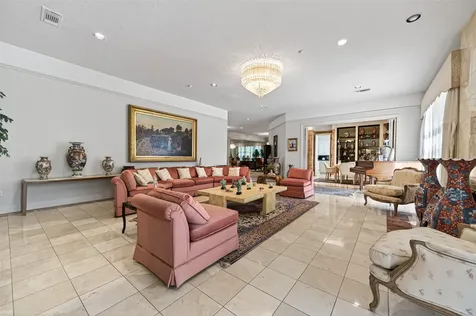 8103 Lake Edge Court Houston TX 77071