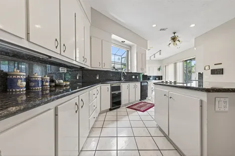 8103 Lake Edge Court Houston TX 77071
