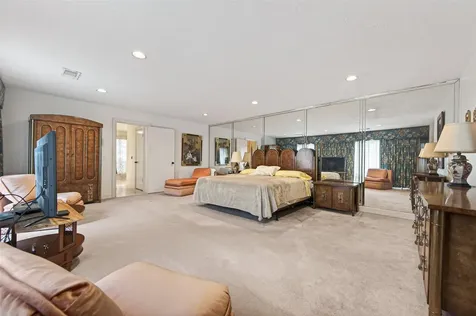 8103 Lake Edge Court Houston TX 77071