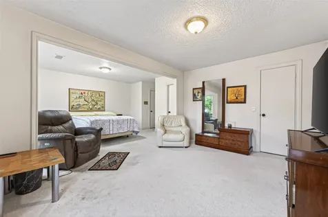8103 Lake Edge Court Houston TX 77071