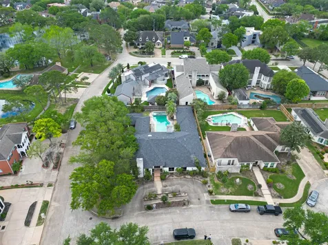 8103 Lake Edge Court Houston TX 77071