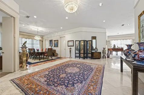8103 Lake Edge Court Houston TX 77071