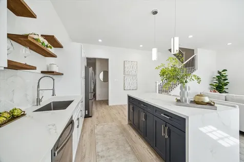 927 Bianco Lane Houston TX 77091