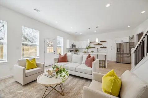 927 Bianco Lane Houston TX 77091