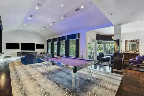 220 Merrie Way Lane Houston TX 77024