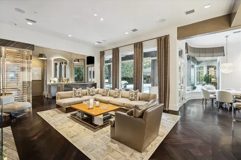 220 Merrie Way Lane Houston TX 77024