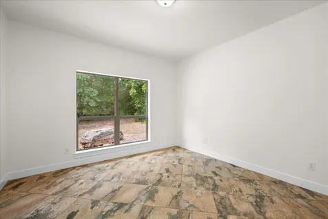 7750 Rolling Creek Road Burton TX 77835