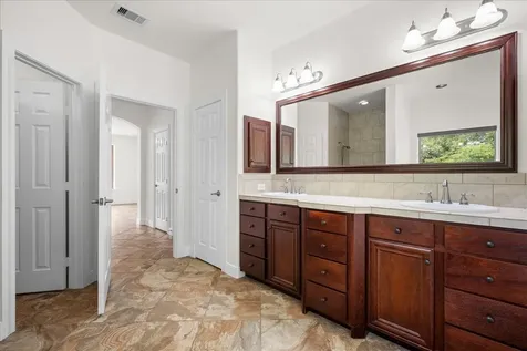 7750 Rolling Creek Road Burton TX 77835