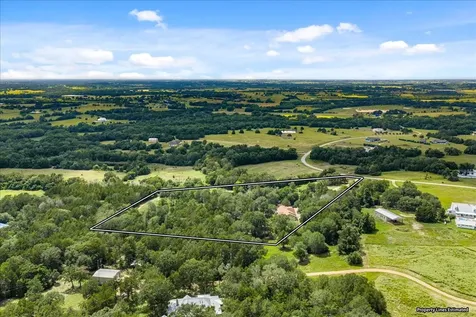 7750 Rolling Creek Road Burton TX 77835