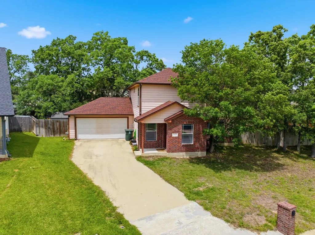2108 Miana Court Bryan TX 77807