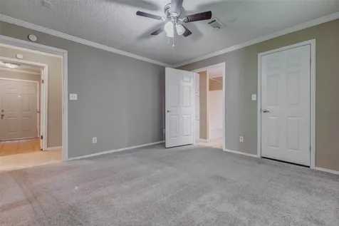 6054 Ridgeway Drive Houston TX 77033