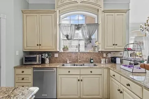 4335 Stephen Lane Beaumont TX 77706