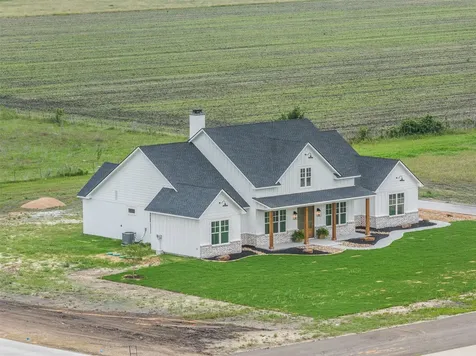 112 Court Side Drive Snook TX 77879