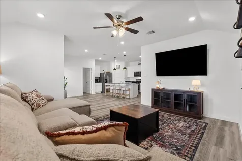 9422 Madison Avenue Texas City TX 77591