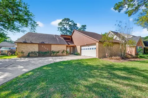 3705 Winter Haven Drive Baytown TX 77521