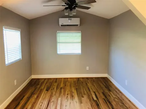 734-A Mcdaniel Street Houston TX 77022