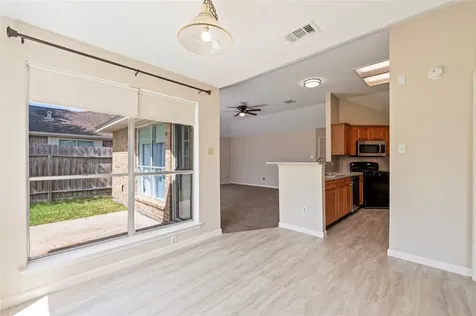 1911 Edinburg Avenue League City TX 77573
