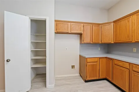 1911 Edinburg Avenue League City TX 77573