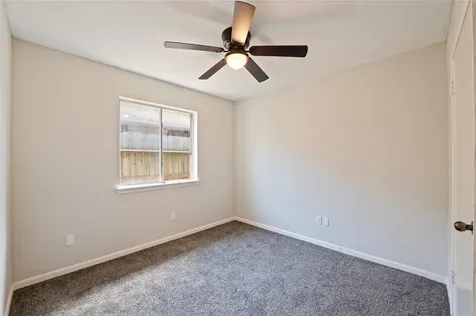 1911 Edinburg Avenue League City TX 77573