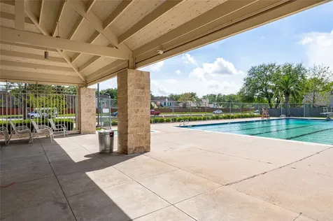 1911 Edinburg Avenue League City TX 77573