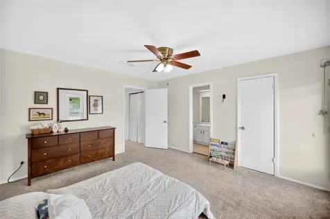 6975 Chasewood Drive Houston TX 77489