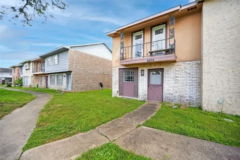 6975 Chasewood Drive Houston TX 77489