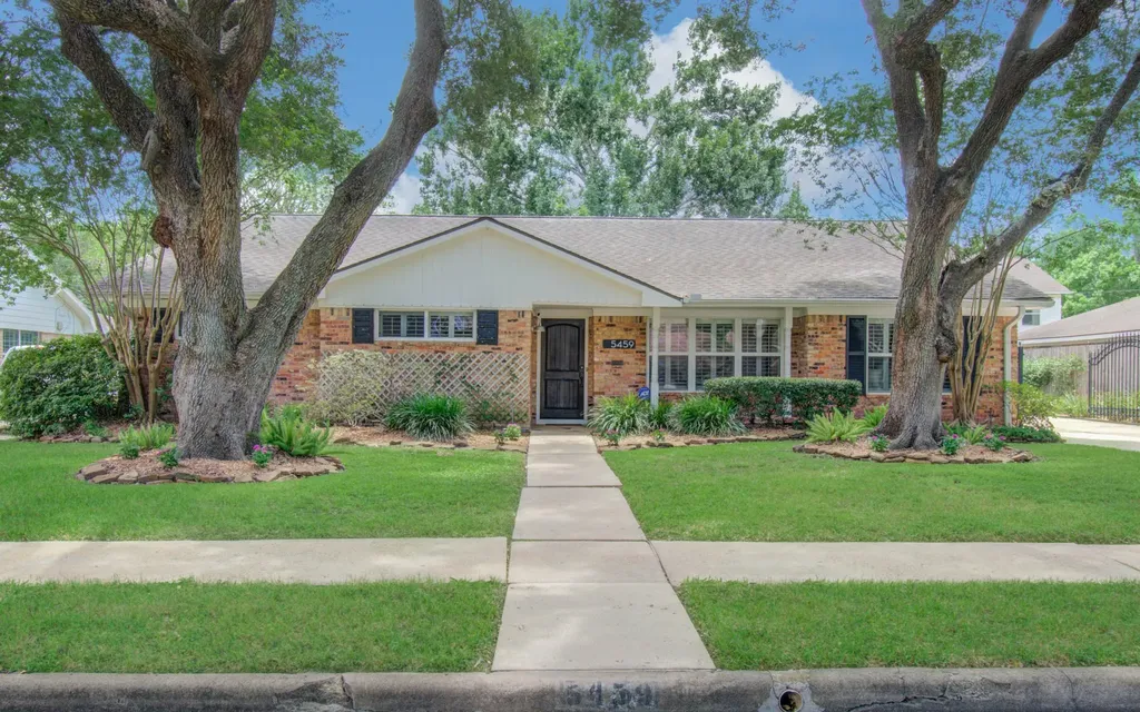 5459 Carew Street Houston TX 77096
