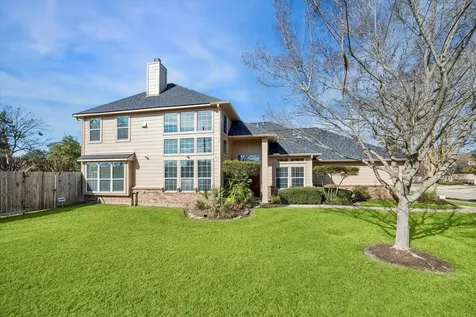 8942 Summer Ash Lane Sugar Land TX 77479