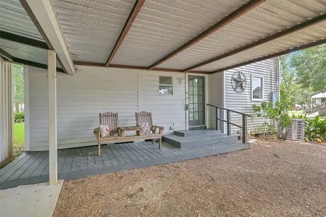 403 S Lee Street Alvin TX 77511