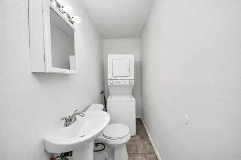 716 Hargest Street B Prairie View TX 77446