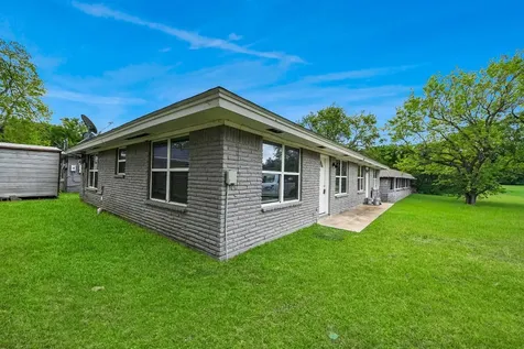 716 Hargest Street B Prairie View TX 77446