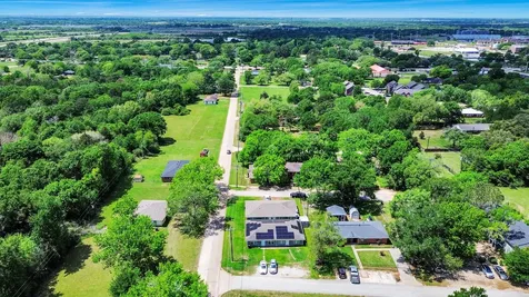 716 Hargest Street B Prairie View TX 77446
