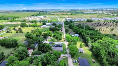 716 Hargest Street B Prairie View TX 77446
