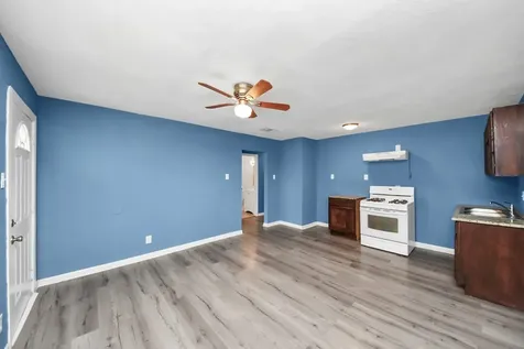 716 Hargest Street B Prairie View TX 77446