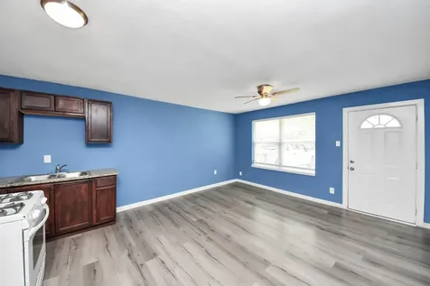 716 Hargest Street B Prairie View TX 77446