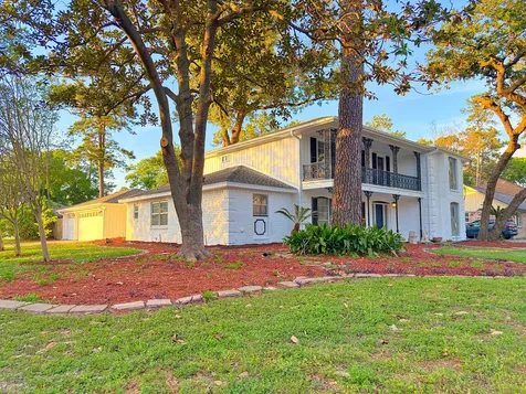 5926 Queensgate Drive Houston TX 77066