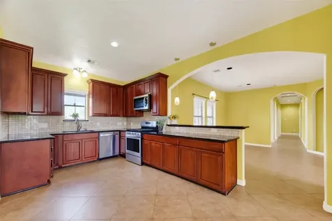 319 Pinedale Avenue Arcola TX 77583
