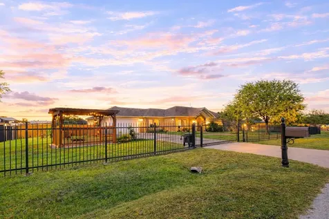 319 Pinedale Avenue Arcola TX 77583