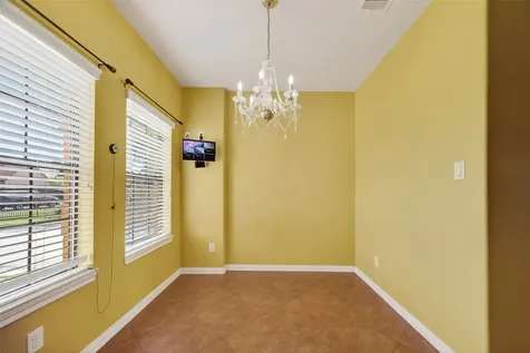 319 Pinedale Avenue Arcola TX 77583